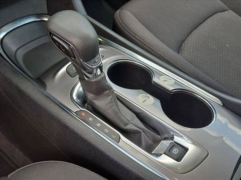Used 2025 Chevrolet Malibu LT FWD image 10
