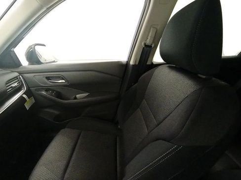 Used 2024 Nissan Rogue SV image 24