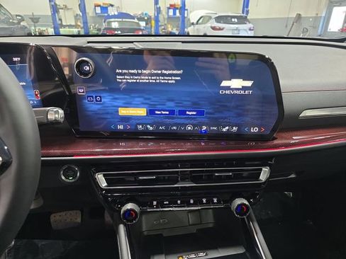 New 2026 Chevrolet Traverse RS image 22