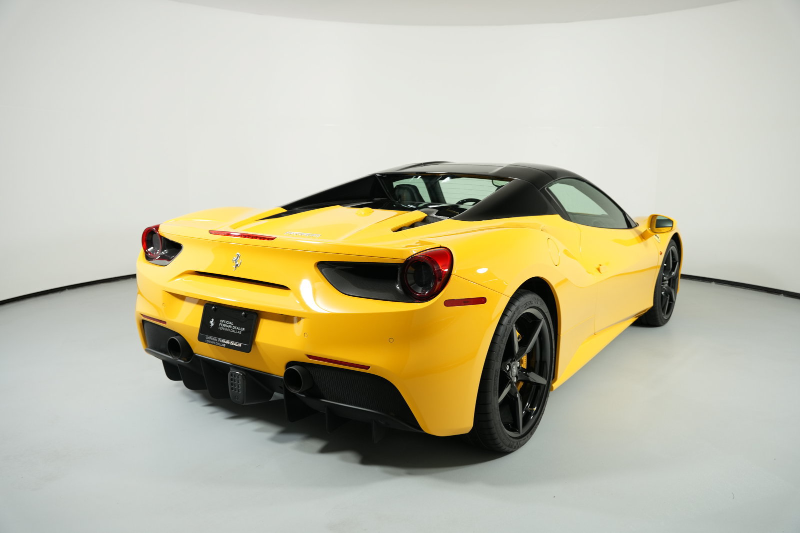 Certified 2018 Ferrari 488 Spider RWD image 14