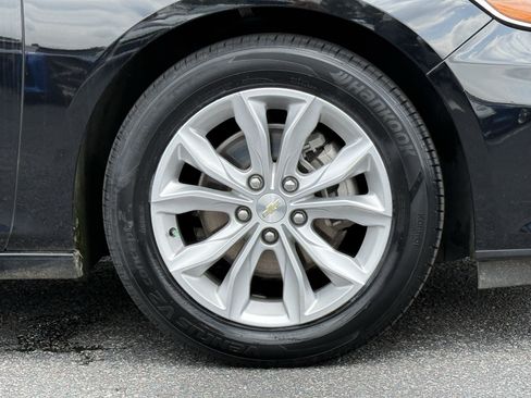 Used 2023 Chevrolet Malibu LT FWD image 13