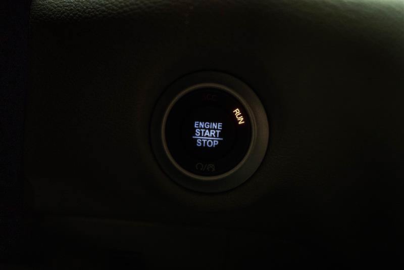 Used 2023 Chrysler Pacifica Touring-L FWD image 19