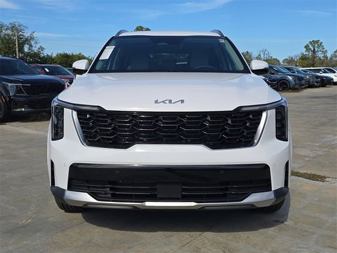 New 2026 Kia Sorento S image 3