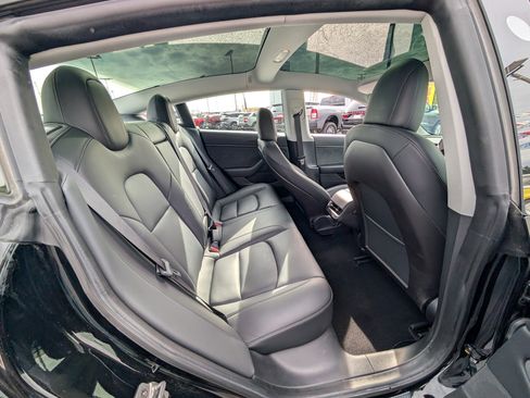 Used 2020 Tesla Model 3 Long Range image 10