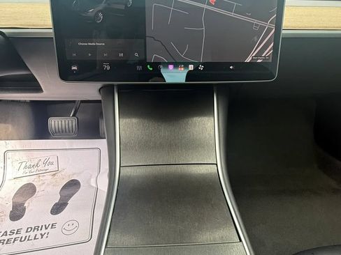 Used 2018 Tesla Model 3 Long Range RWD image 16