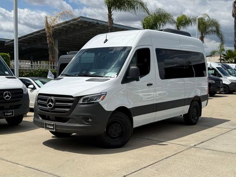 New 2025 Mercedes-Benz Sprinter 2500 image 2