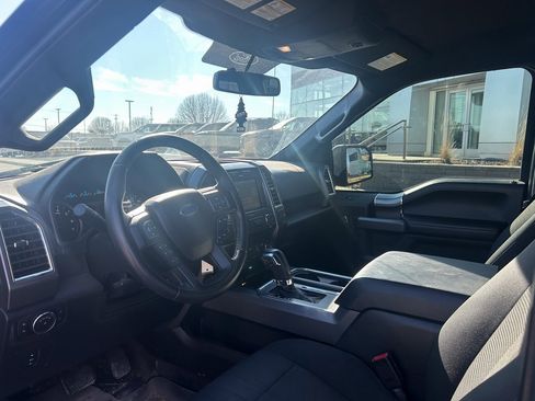 Used 2015 Ford F150 XLT w/ Equipment Group 302A Luxury image 8