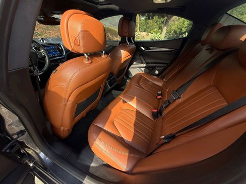 Used 2017 Maserati Ghibli image 47