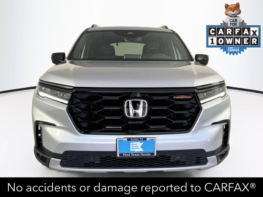 Used 2024 Honda Pilot TrailSport image 2