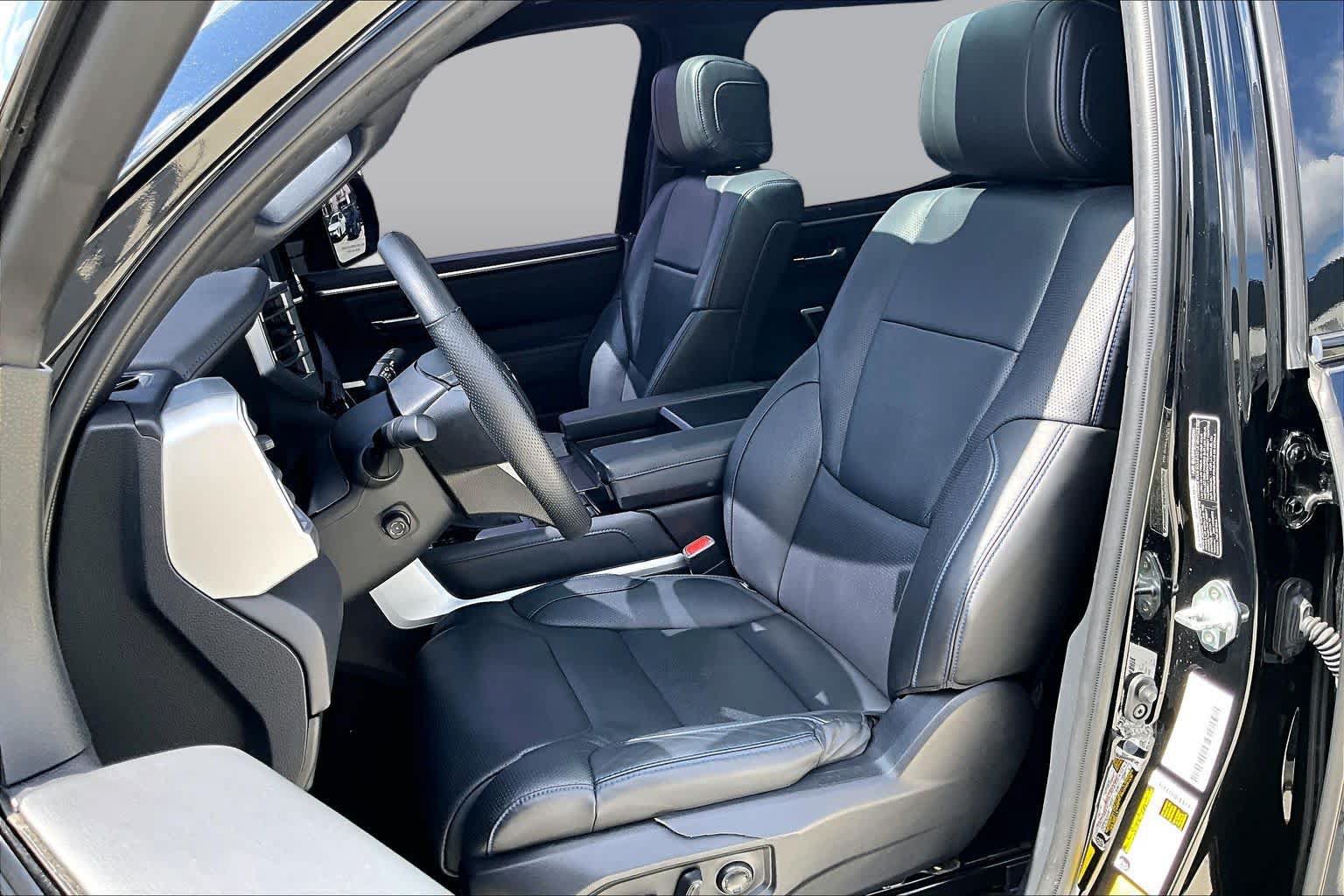 Used 2023 Toyota Tundra Platinum w/ Advanced Package AWD/4WD image 8