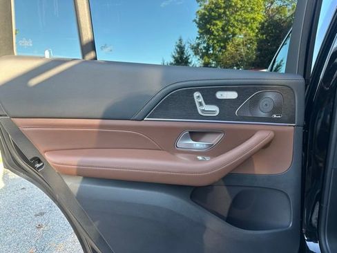 Used 2026 Mercedes-Benz GLS 450 4MATIC image 16