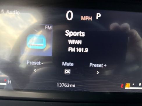 Certified 2024 Jeep Grand Cherokee Altitude image 13