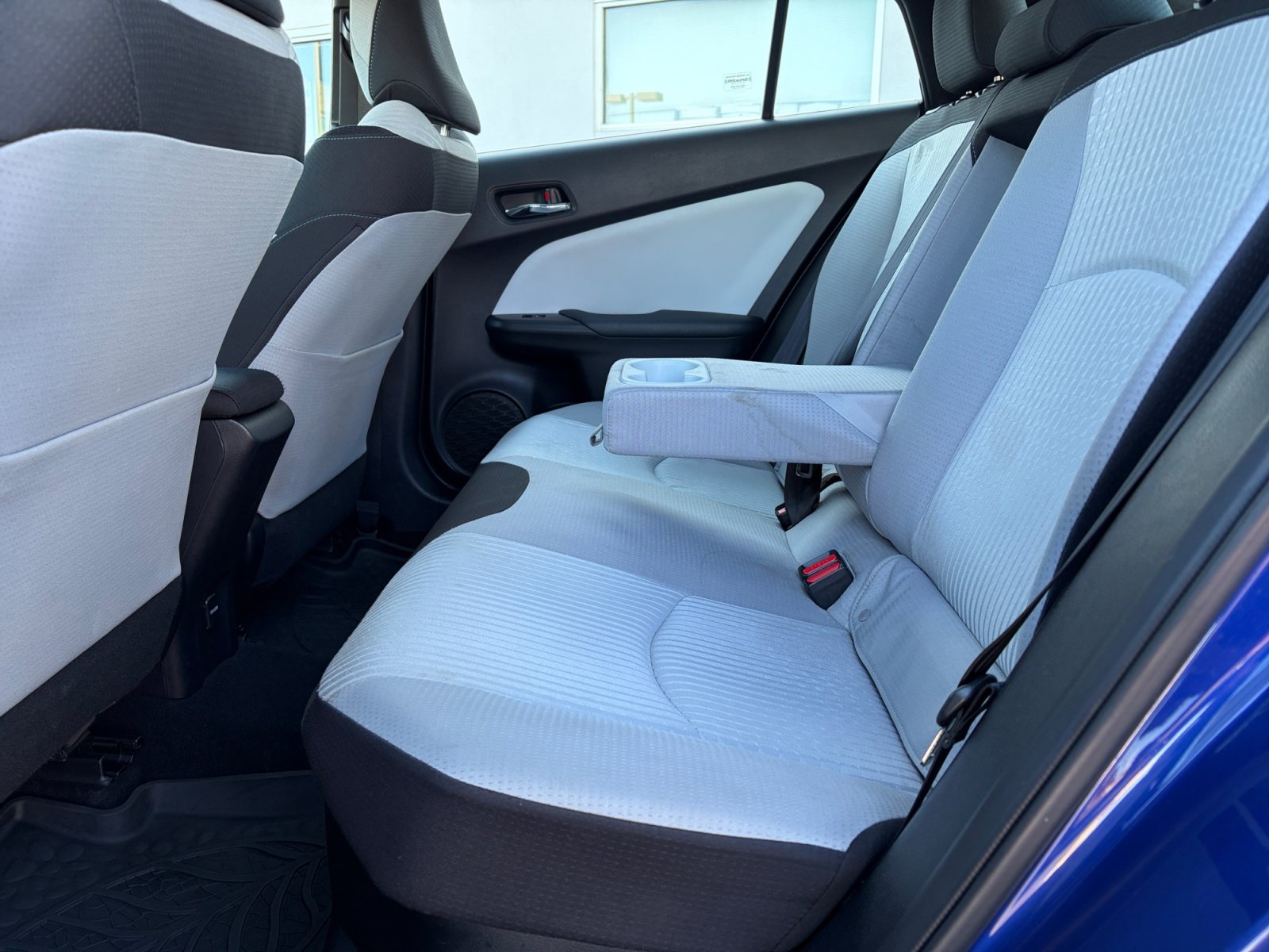 Used 2016 Toyota Prius Three FWD image 17