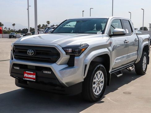 New 2026 Toyota Tacoma SR5 RWD image 3
