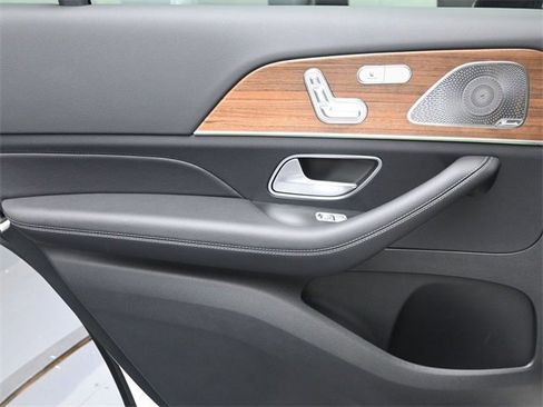New 2026 Mercedes-Benz GLS 450 4MATIC image 23