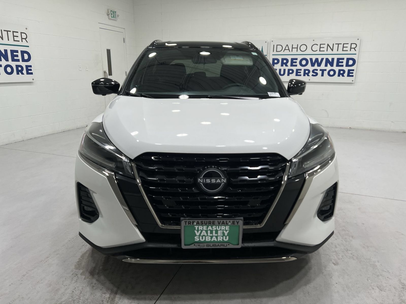 Used 2024 Nissan Kicks SR FWD image 3