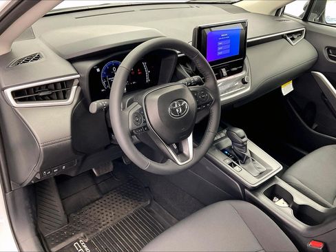 New 2026 Toyota Corolla Cross LE w/ Cold Weather Package AWD/4WD image 4