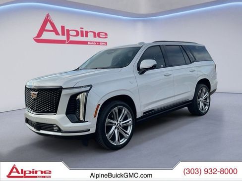 Used 2025 Cadillac Escalade Sport Platinum image 1