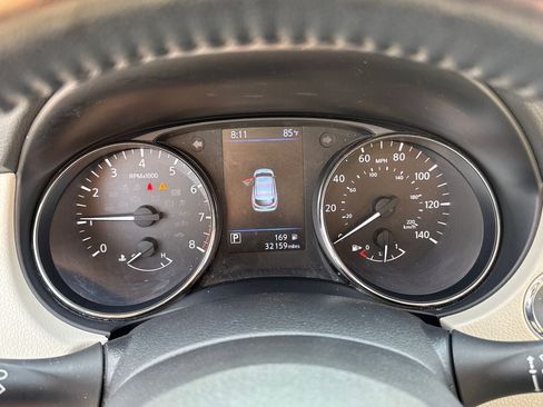 Used 2022 Nissan Rogue Sport SV FWD image 18
