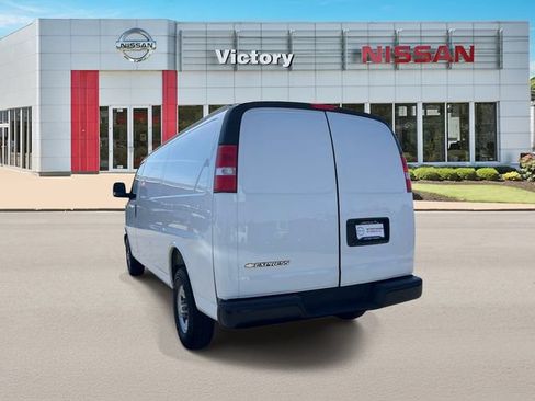 Used 2025 Chevrolet Express 2500 Extended w/ Driver Convenience Package RWD image 6