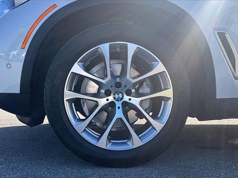Used 2022 BMW X5 sDrive40i w/ Premium Package image 35