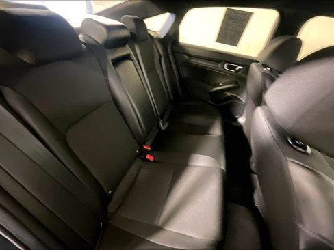 Used 2025 Honda Civic Sport image 31