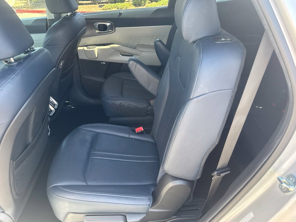 Used 2024 Kia Sorento SX Prestige AWD/4WD image 36