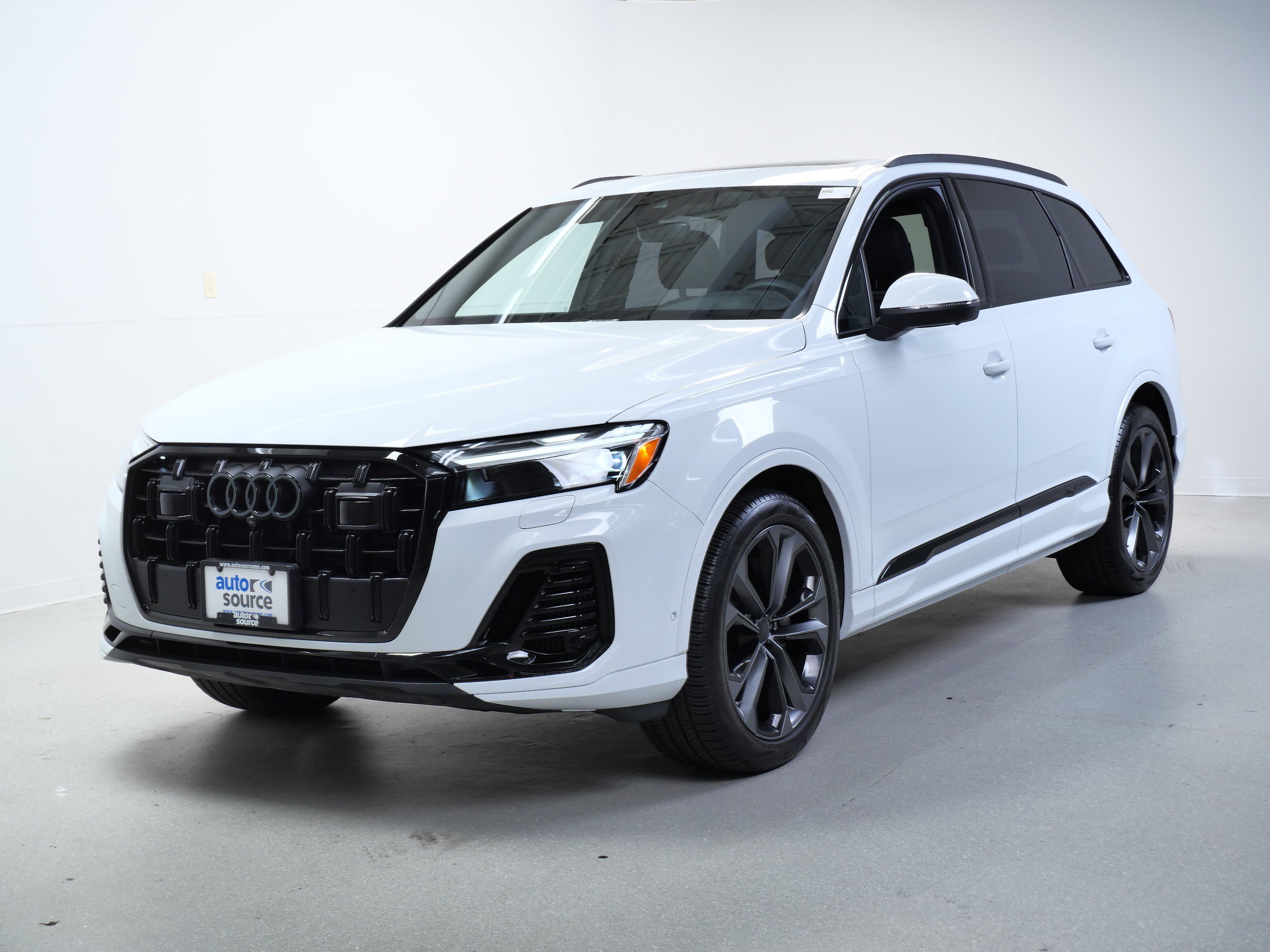 Used 2026 Audi Q7 3.0T Premium Plus w/ Premium Plus Package AWD/4WD image 9