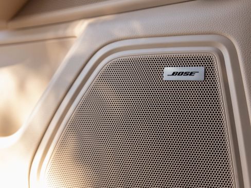 Used 2025 Porsche Macan image 20