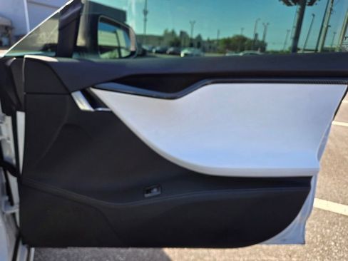 Used 2021 Tesla Model S Long Range image 42
