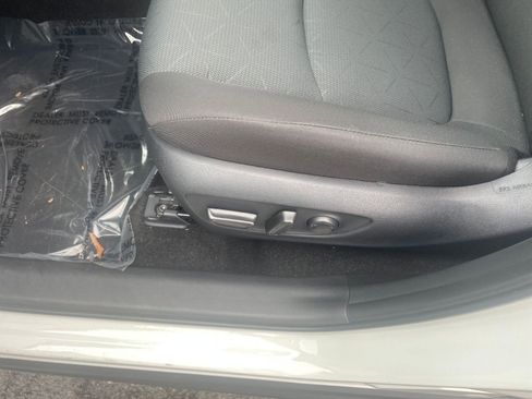 Used 2025 Toyota RAV4 XLE image 23