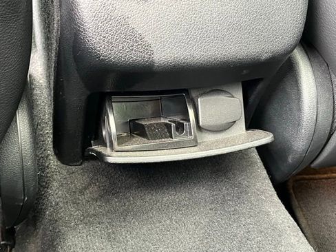 Used 2022 Mercedes-Benz E 350 Sedan image 16