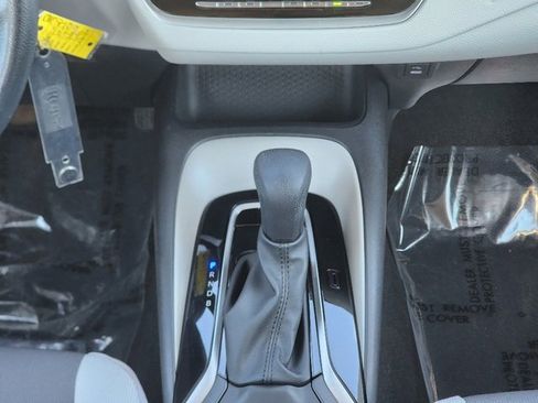 Used 2023 Toyota Corolla LE image 28