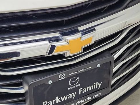 Used 2023 Chevrolet Malibu LT FWD image 29