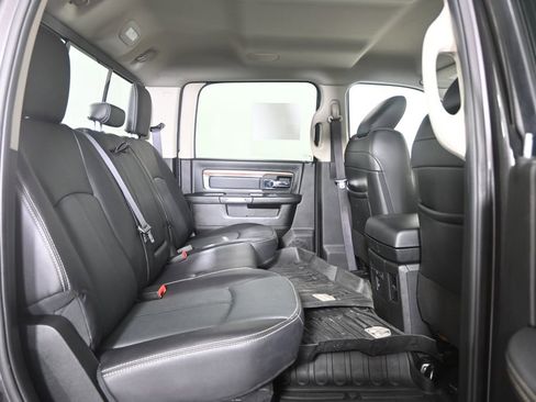 Used 2018 RAM 2500 Laramie image 16