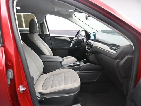Used 2022 Ford Escape SE w/ SE Sport Appearance Package FWD image 24