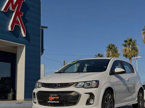 Used 2020 Chevrolet Sonic LT image 1