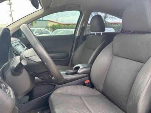 Used 2019 Honda HR-V LX image 25