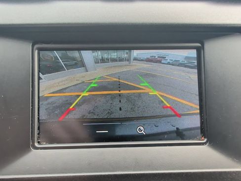 Used 2018 Ford Fusion SE FWD image 14