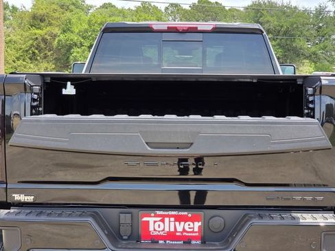 New 2026 GMC Sierra 3500 Denali Ultimate AWD/4WD image 10