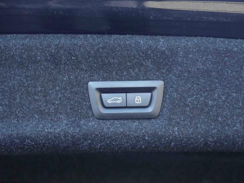 Certified 2025 BMW 330i xDrive Sedan image 37