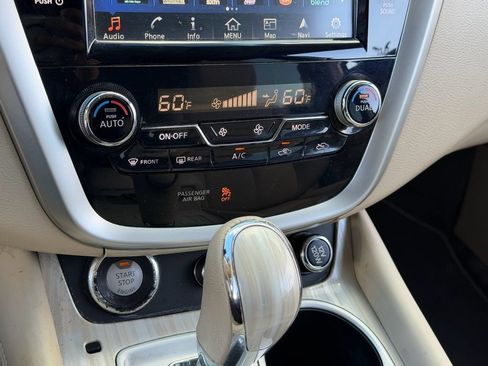 Used 2017 Nissan Murano Platinum w/ Platinum Technology Package AWD/4WD image 17