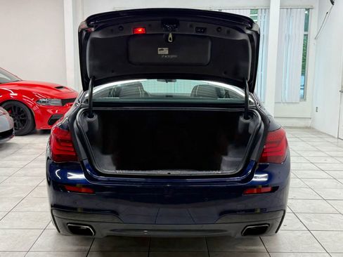 Used 2015 BMW 750Li w/ M Sport Edition RWD image 19