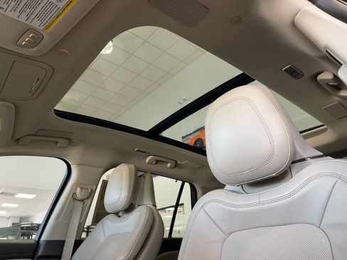 Used 2020 Lincoln Aviator Reserve w/ Equipment Group 202A AWD/4WD image 29