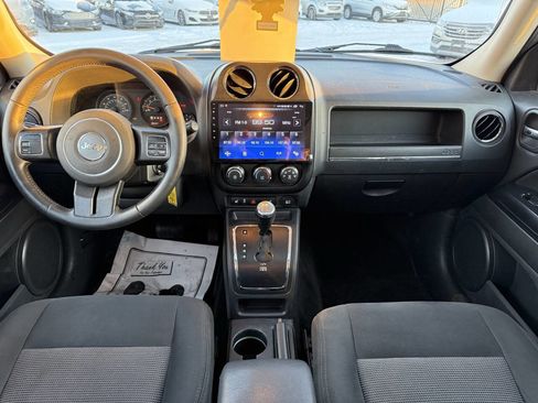 Used 2014 Jeep Patriot Latitude w/ Sun/Sound Group image 14