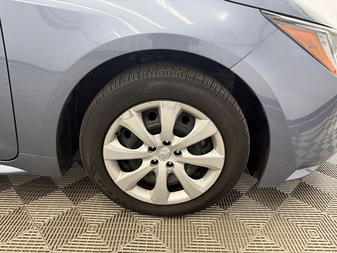 Used 2022 Toyota Corolla LE image 13