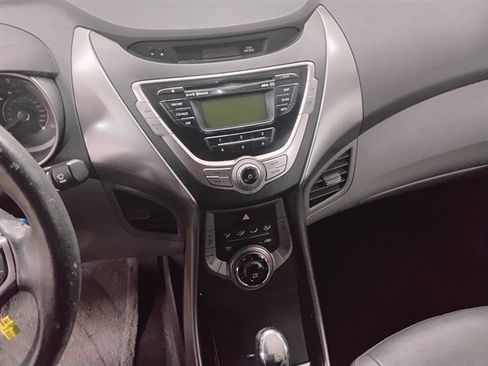 Used 2013 Hyundai Elantra Limited image 12