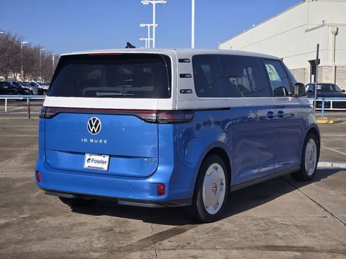 New 2025 Volkswagen ID. Buzz 1st Edition image 4