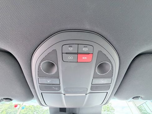 Used 2025 Genesis G70 2.5T AWD/4WD image 15