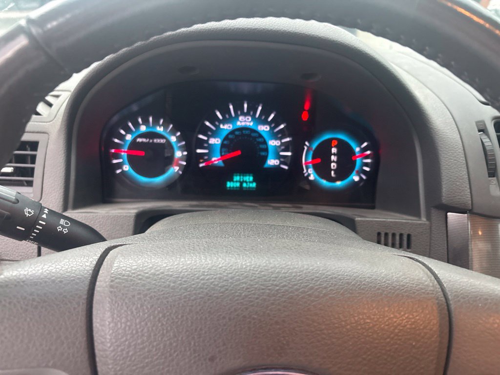 Used 2012 Ford Fusion SEL FWD image 12